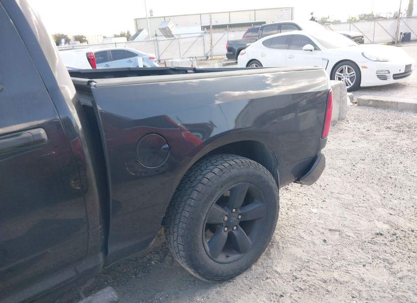 Photo 6 of 2016 Ram 1500 EXPRESS (VIN 1C6RR7KG6GS380189)