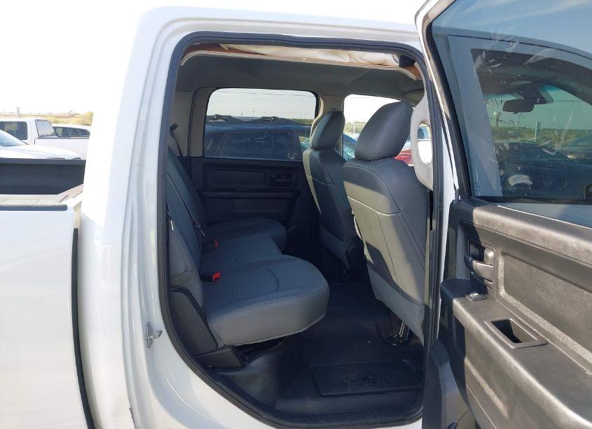 Photo 8 of 2017 Ram 1500 TRADESMAN 4X4 5'7 BOX (VIN 1C6RR7KG6HS813561)