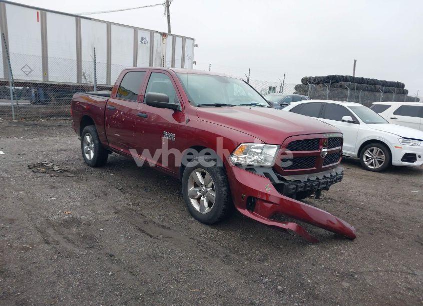 2017 Ram 1500 EXPRESS 4X4 5'7 BOX (VIN 1C6RR7KG7HS666845) main photo