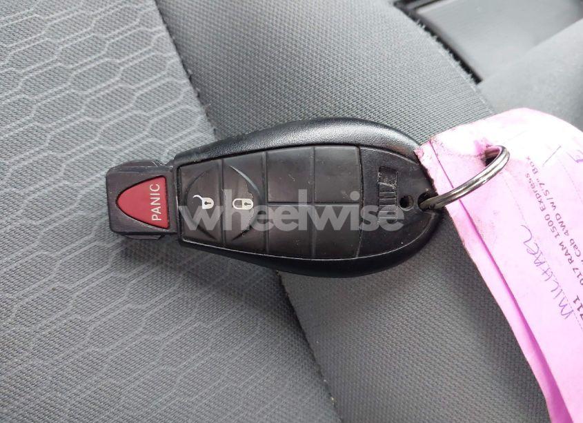 Photo 11 of 2017 Ram 1500 EXPRESS 4X4 5'7 BOX (VIN 1C6RR7KG7HS666845)