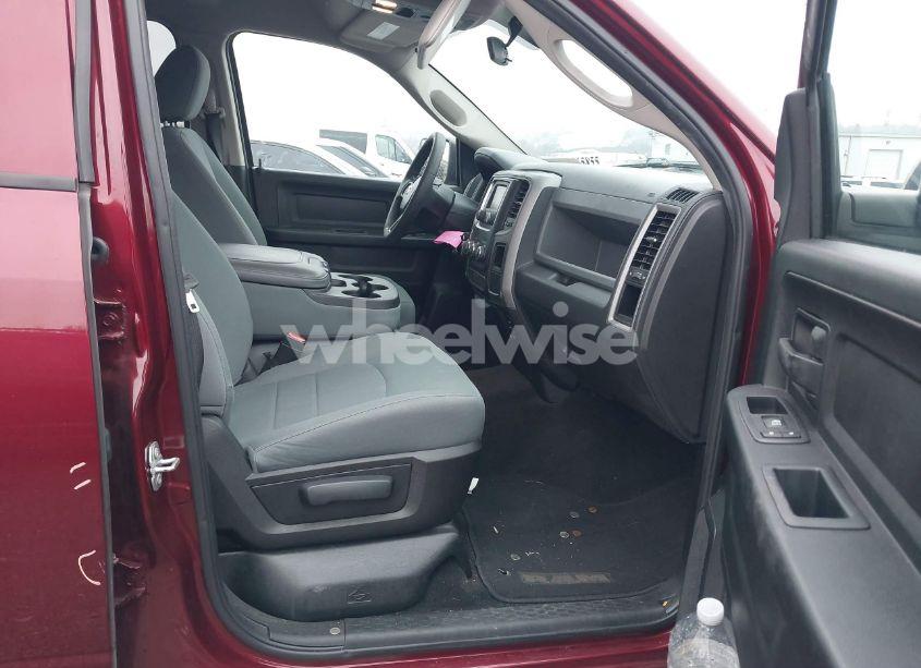 Photo 5 of 2017 Ram 1500 EXPRESS 4X4 5'7 BOX (VIN 1C6RR7KG7HS666845)