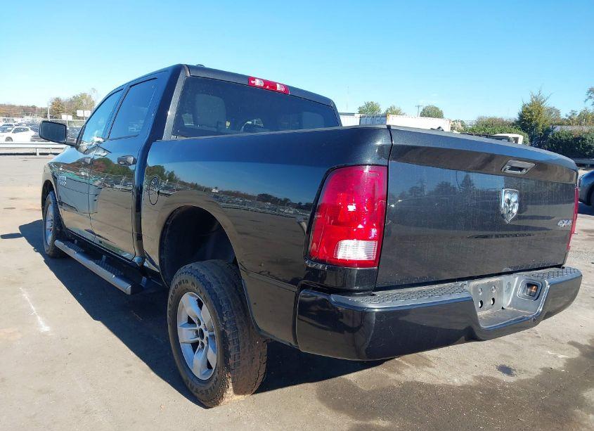 Photo 3 of 2016 Ram 1500 EXPRESS (VIN 1C6RR7KG9GS371650)