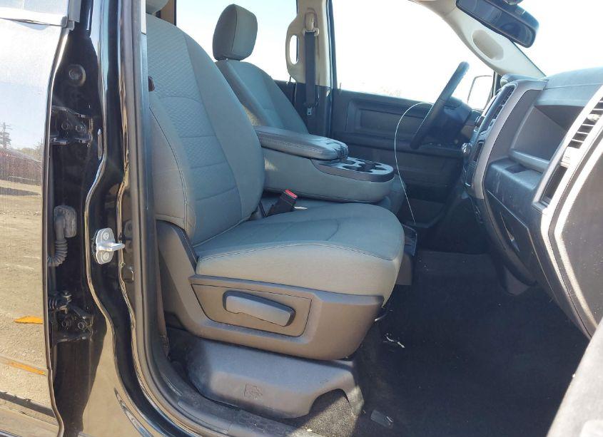 Photo 5 of 2016 Ram 1500 EXPRESS (VIN 1C6RR7KG9GS371650)