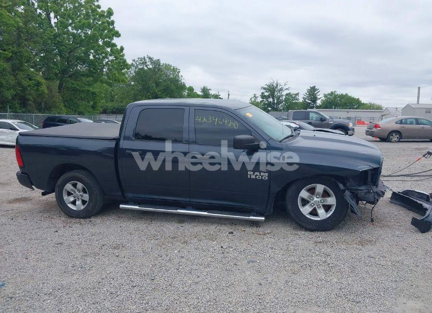 Photo 14 of 2017 Ram 1500 EXPRESS 4X4 5'7 BOX (VIN 1C6RR7KG9HS686899)