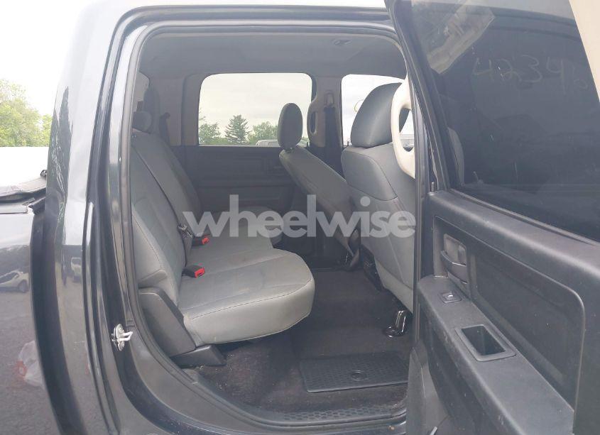 Photo 8 of 2017 Ram 1500 EXPRESS 4X4 5'7 BOX (VIN 1C6RR7KG9HS686899)