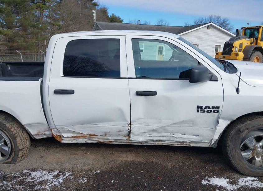 Photo 14 of 2017 Ram 1500 EXPRESS 4X4 5'7 BOX (VIN 1C6RR7KG9HS711963)