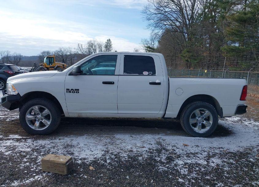 Photo 15 of 2017 Ram 1500 EXPRESS 4X4 5'7 BOX (VIN 1C6RR7KG9HS711963)