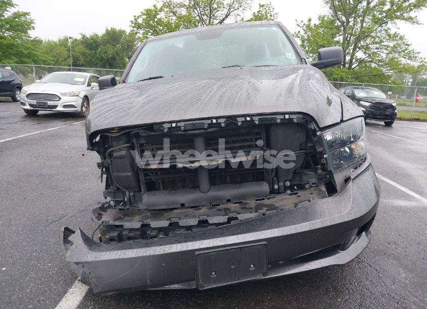 Photo 12 of 2019 Ram 1500 CLASSIC EXPRESS 4X4 5'7 BOX (VIN 1C6RR7KG9KS520387)