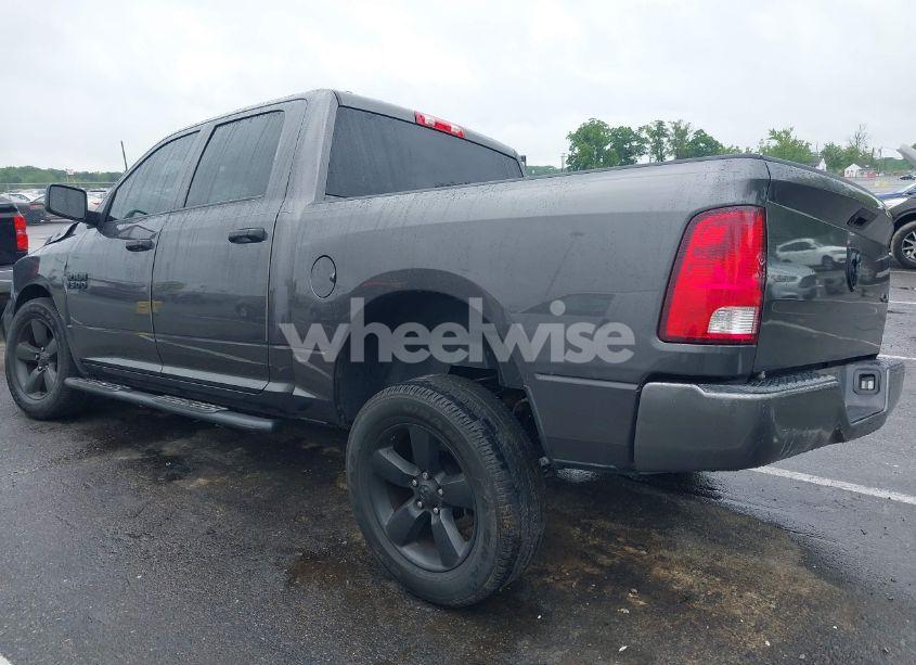 Photo 3 of 2019 Ram 1500 CLASSIC EXPRESS 4X4 5'7 BOX (VIN 1C6RR7KG9KS520387)