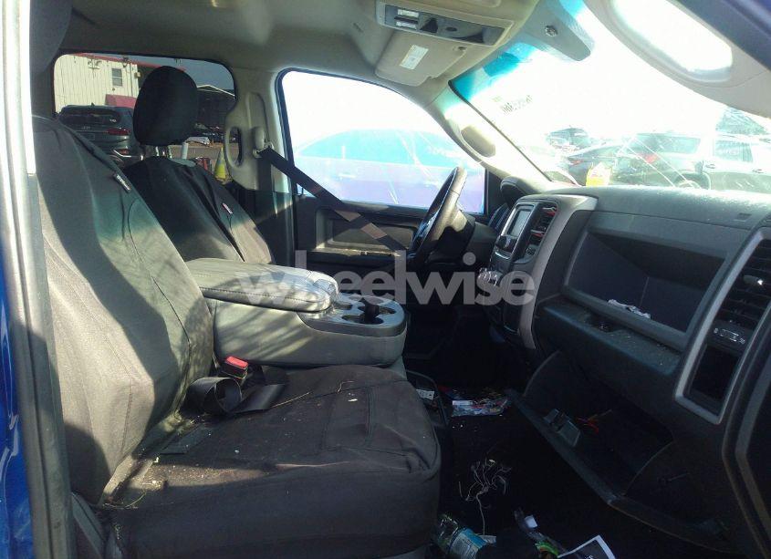 Photo 5 of 2017 Ram 1500 EXPRESS 4X4 5'7 BOX (VIN 1C6RR7KGXHS667407)