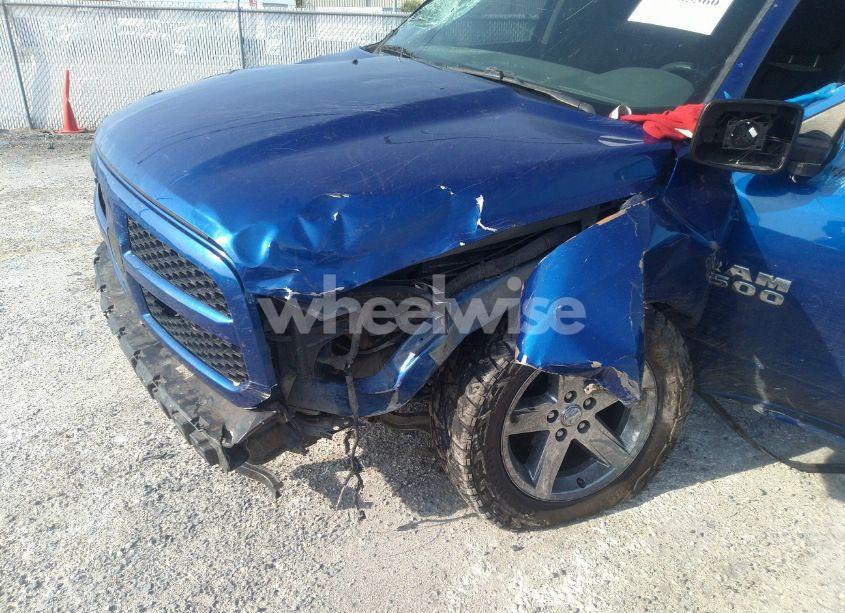 Photo 6 of 2017 Ram 1500 EXPRESS 4X4 5'7 BOX (VIN 1C6RR7KGXHS667407)