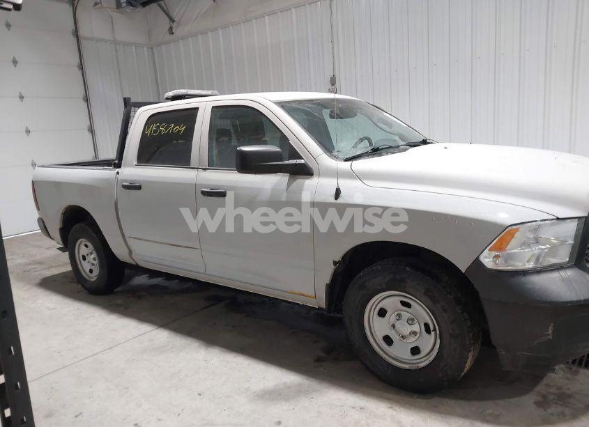 Photo 13 of 2019 Ram 1500 CLASSIC TRADESMAN 4X4 5'7 BOX (VIN 1C6RR7KGXKS746132)