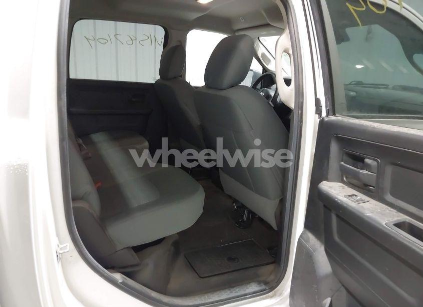 Photo 8 of 2019 Ram 1500 CLASSIC TRADESMAN 4X4 5'7 BOX (VIN 1C6RR7KGXKS746132)