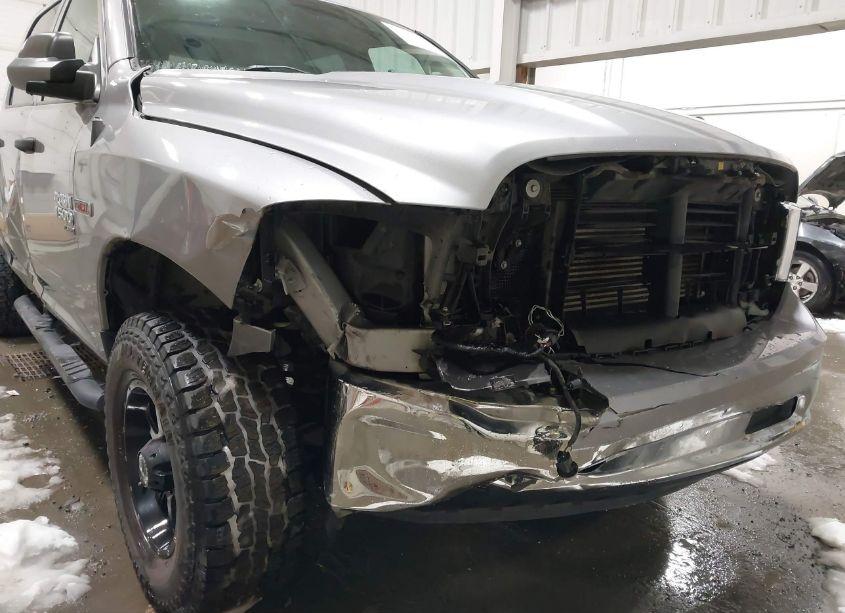 Photo 6 of 2019 Ram 1500 CLASSIC TRADESMAN 4X4 5'7 BOX (VIN 1C6RR7KM8KS751416)