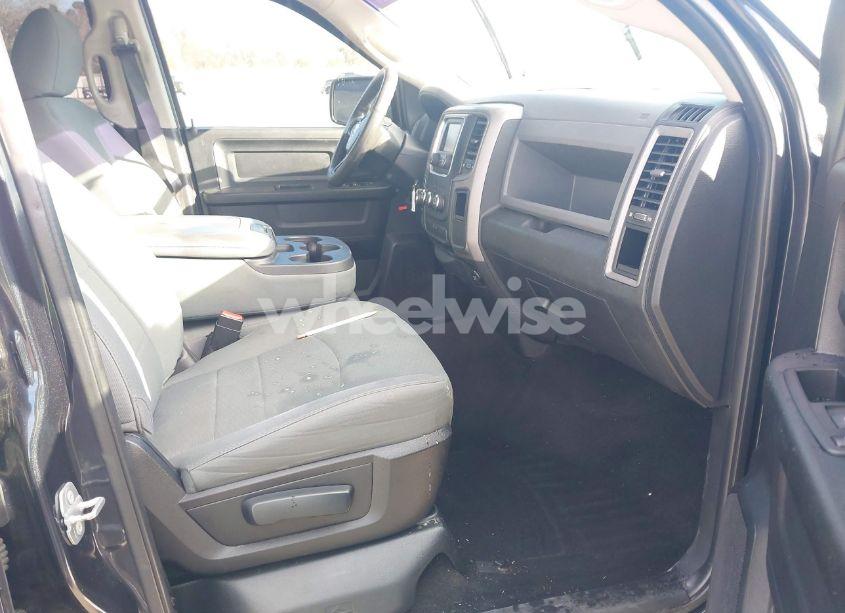 Photo 5 of 2016 Ram 1500 EXPRESS (VIN 1C6RR7KT0GS110601)