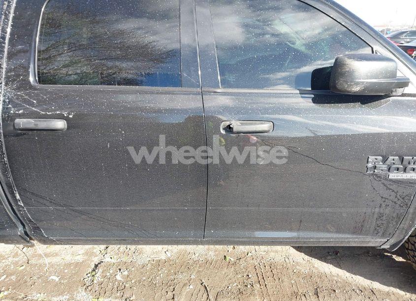 Photo 13 of 2019 Ram 1500 CLASSIC EXPRESS 4X4 5'7 BOX (VIN 1C6RR7KT0KS508822)