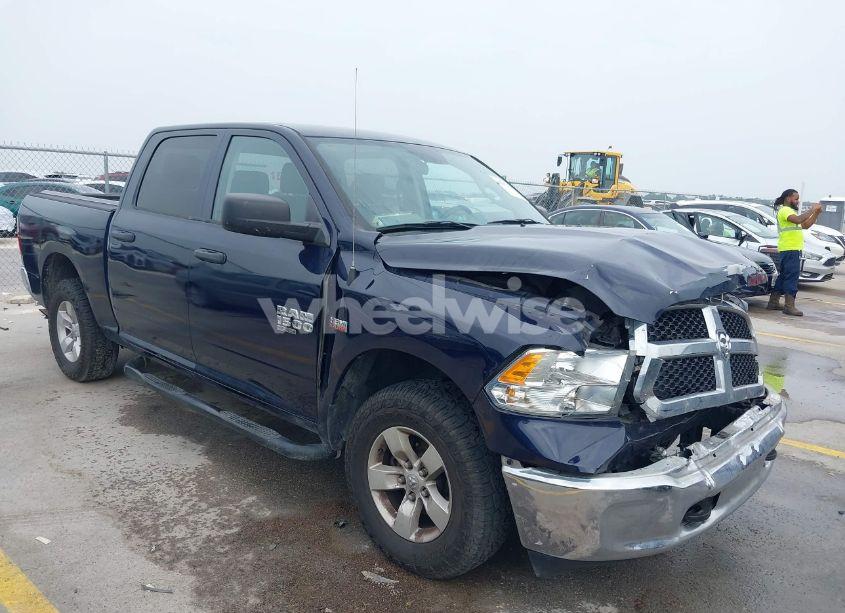 2019 Ram 1500 CLASSIC (VIN 1C6RR7KT0KS532487) main photo