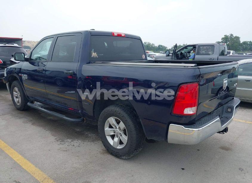 Photo 3 of 2019 Ram 1500 CLASSIC (VIN 1C6RR7KT0KS532487)