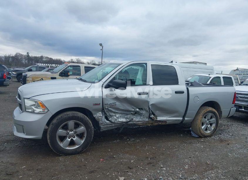 Photo 14 of 2019 Ram 1500 CLASSIC EXPRESS 4X4 5'7 BOX (VIN 1C6RR7KT0KS580815)