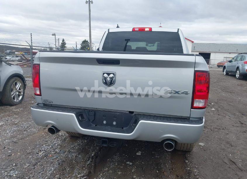 Photo 16 of 2019 Ram 1500 CLASSIC EXPRESS 4X4 5'7 BOX (VIN 1C6RR7KT0KS580815)