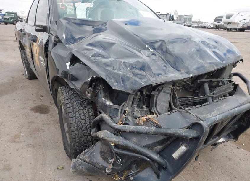 Photo 6 of 2019 Ram 1500 CLASSIC TRADESMAN 4X4 5'7 BOX (VIN 1C6RR7KT1KS667879)