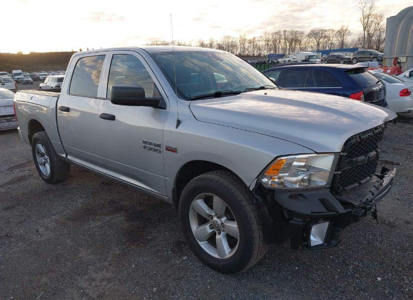 2014 Ram 1500 EXPRESS (VIN 1C6RR7KT2ES400142) main photo