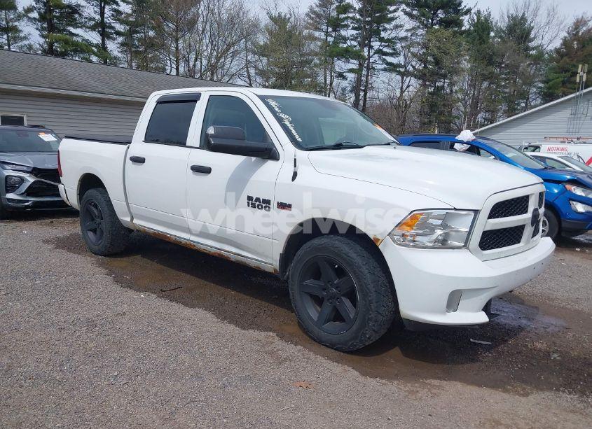 2015 Ram 1500 EXPRESS (VIN 1C6RR7KT3FS647476) main photo