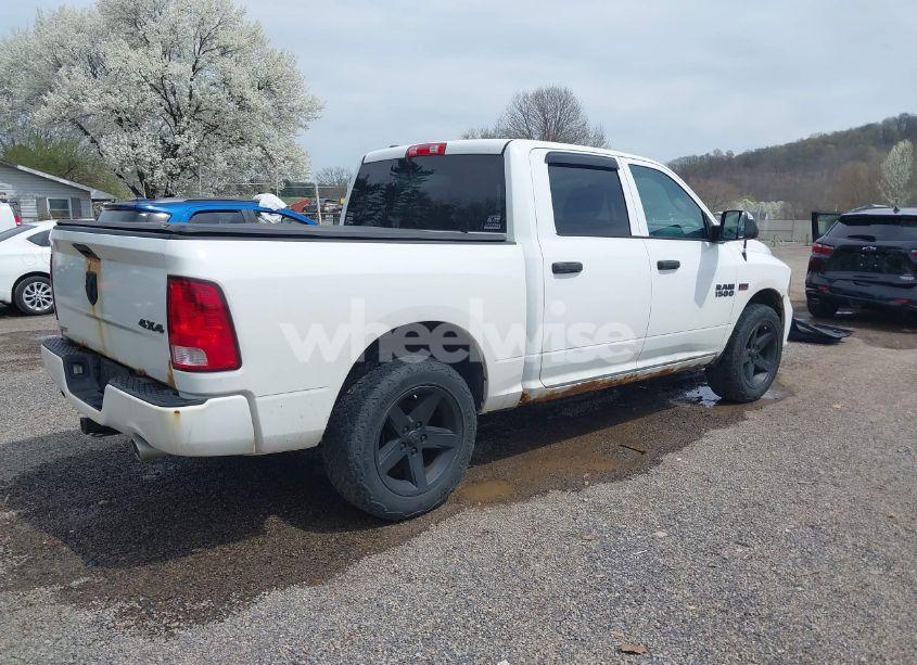 Photo 4 of 2015 Ram 1500 EXPRESS (VIN 1C6RR7KT3FS647476)