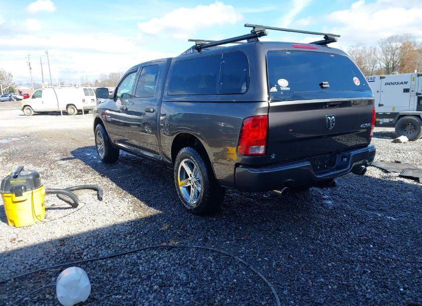 Photo 3 of 2018 Ram 1500 (VIN 1C6RR7KT4JS122760)