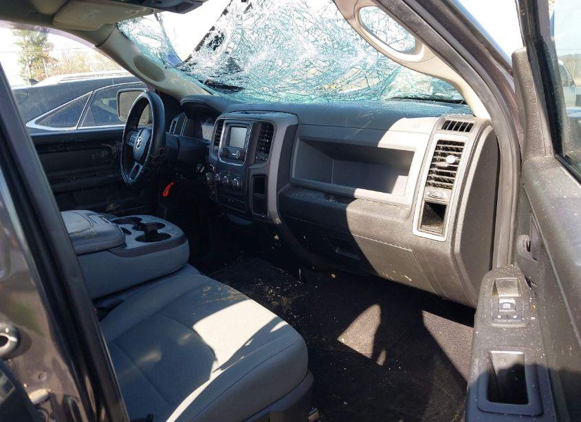 Photo 5 of 2018 Ram 1500 (VIN 1C6RR7KT4JS122760)