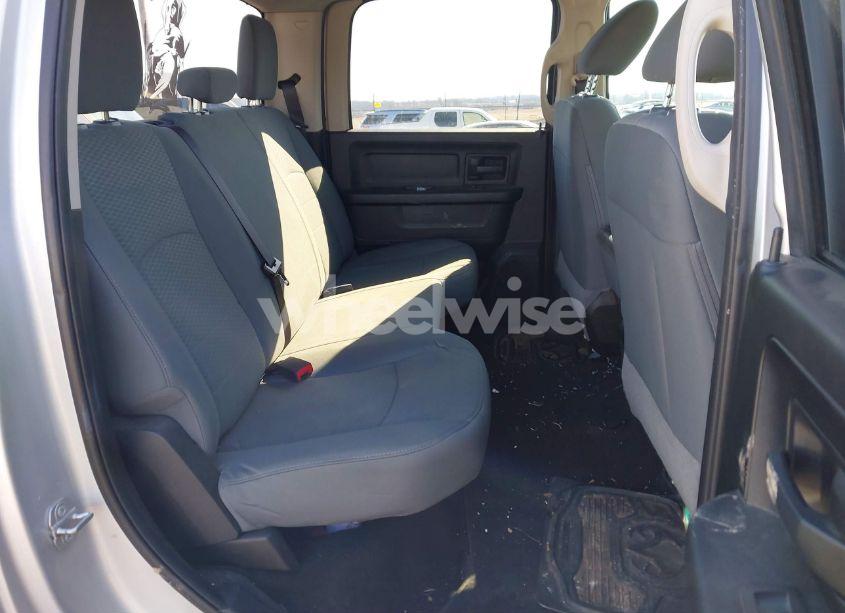 Photo 8 of 2018 Ram 1500 EXPRESS 4X4 5'7 BOX (VIN 1C6RR7KT4JS222745)