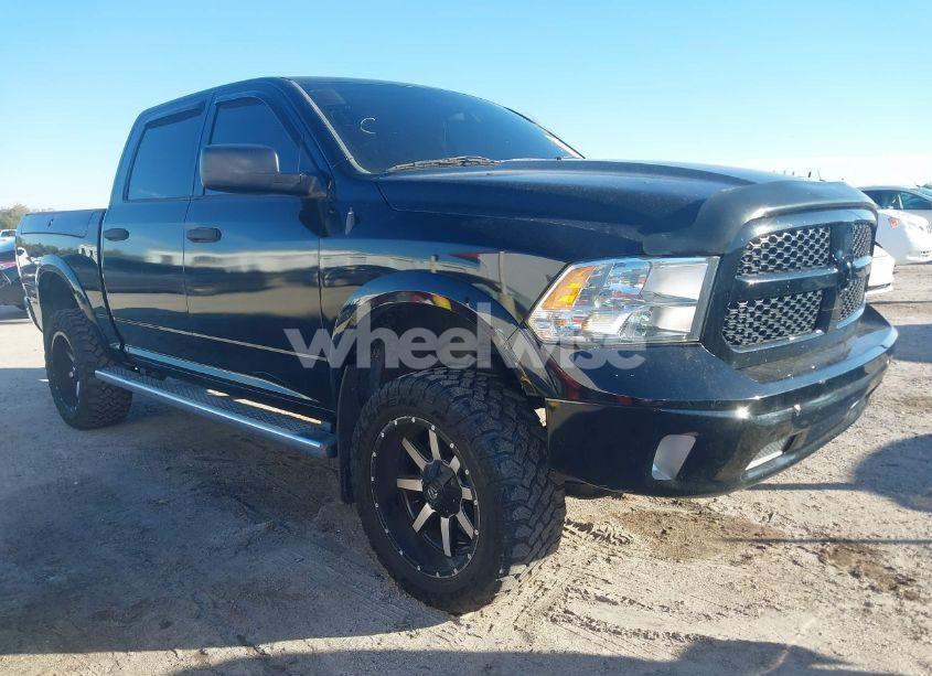 2015 Ram 1500 ST (VIN 1C6RR7KT5FS572358) main photo