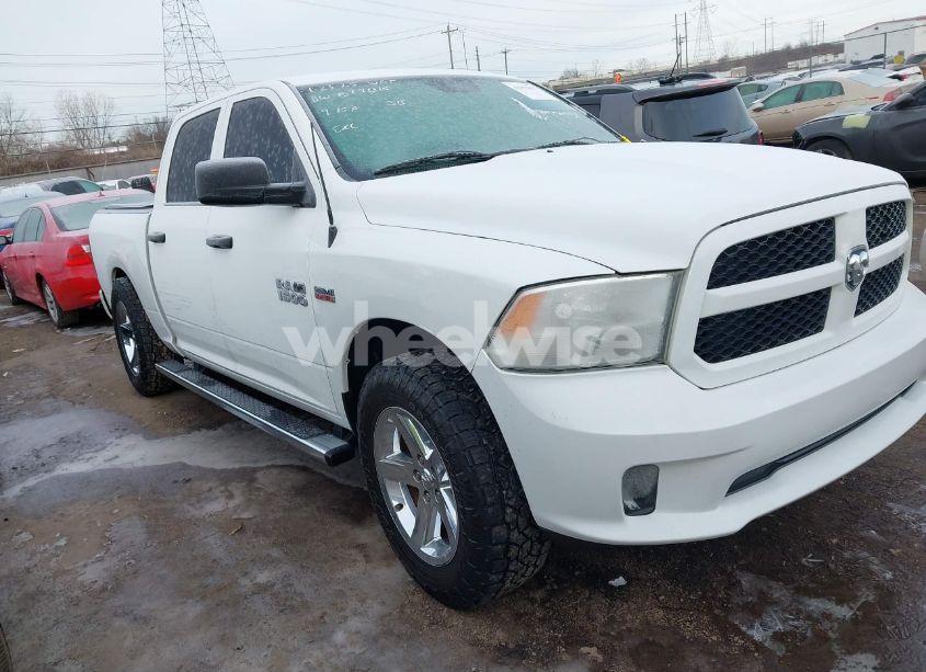 2015 Ram 1500 EXPRESS (VIN 1C6RR7KT5FS586308) main photo