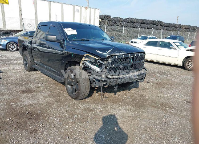 2015 Ram 1500 EXPRESS (VIN 1C6RR7KT5FS588432) main photo