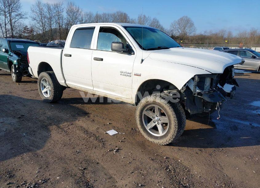 2015 Ram 1500 EXPRESS (VIN 1C6RR7KT5FS616598) main photo