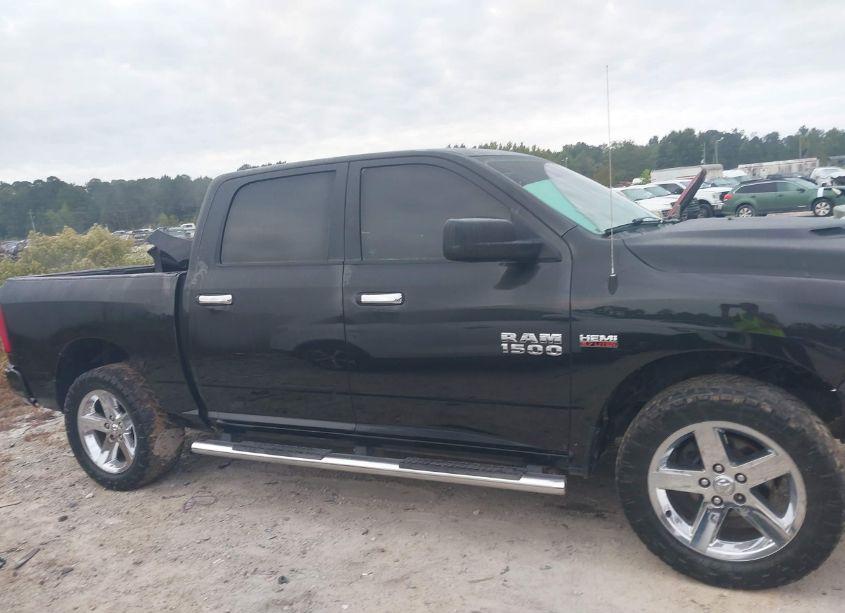Photo 13 of 2015 Ram 1500 EXPRESS (VIN 1C6RR7KT5FS658026)
