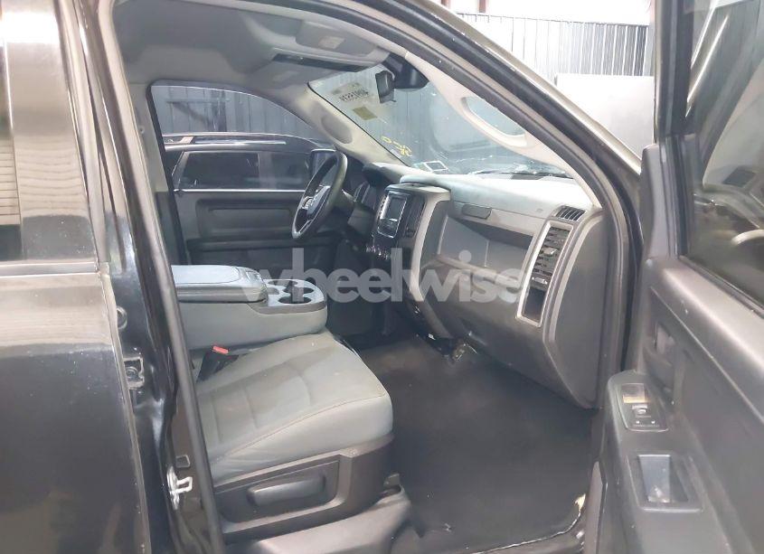 Photo 5 of 2016 Ram 1500 EXPRESS (VIN 1C6RR7KT5GS114966)