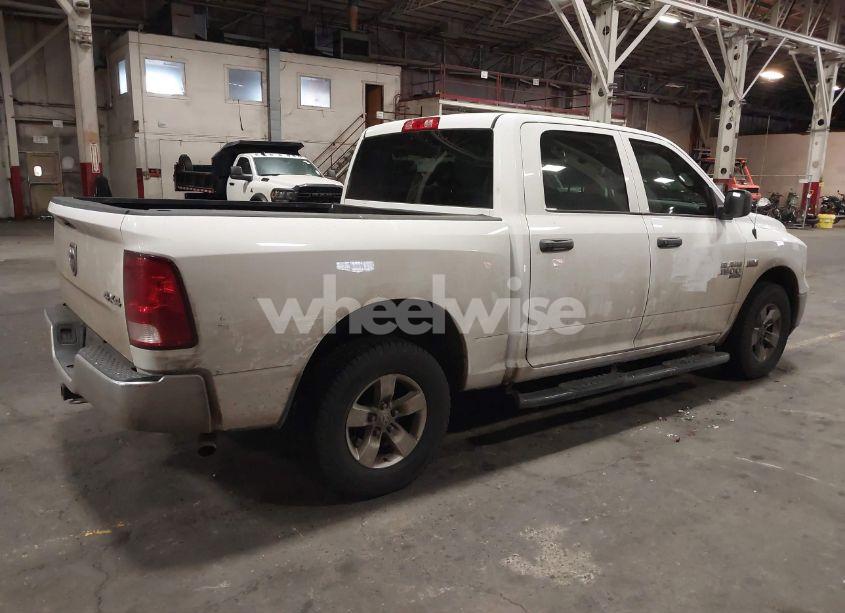 Photo 4 of 2019 Ram 1500 CLASSIC TRADESMAN 4X4 5'7 BOX (VIN 1C6RR7KT5KS500926)