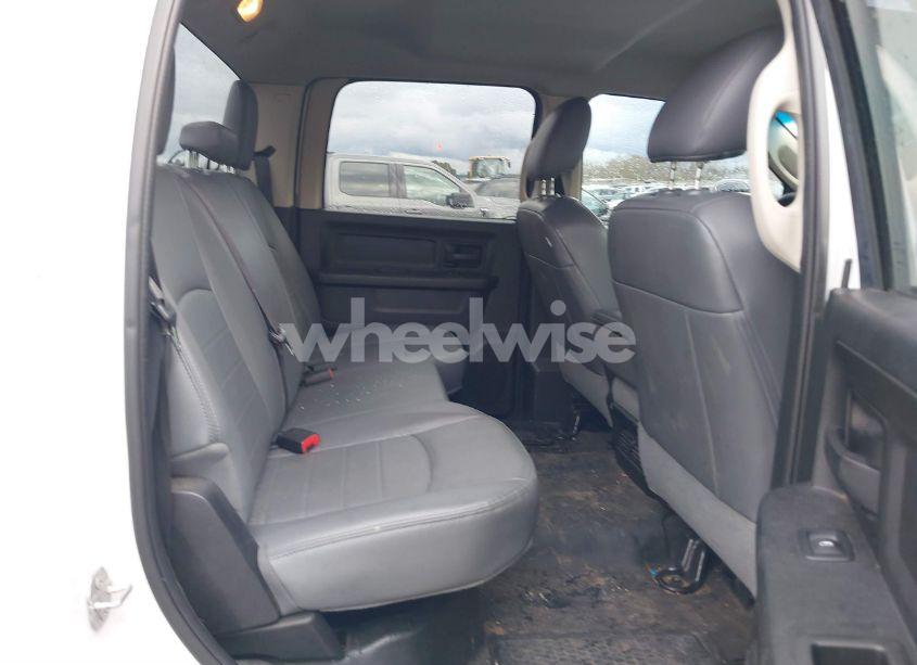 Photo 8 of 2019 Ram 1500 CLASSIC TRADESMAN 4X4 5'7 BOX (VIN 1C6RR7KT5KS500926)