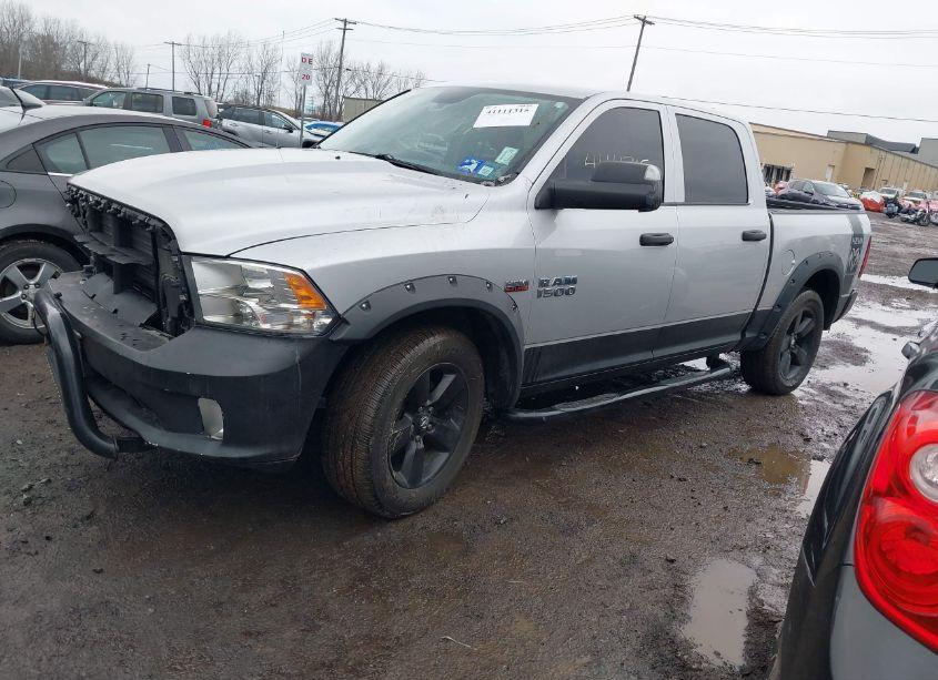 Photo 2 of 2015 Ram 1500 EXPRESS (VIN 1C6RR7KT7FS544657)