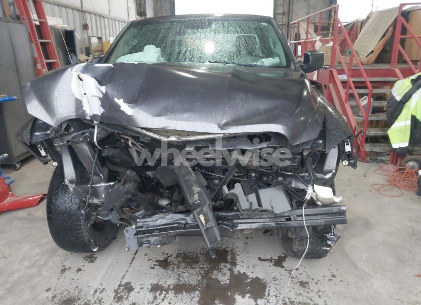 Photo 6 of 2018 Ram 1500 EXPRESS 4X4 5'7 BOX (VIN 1C6RR7KT7JS192172)