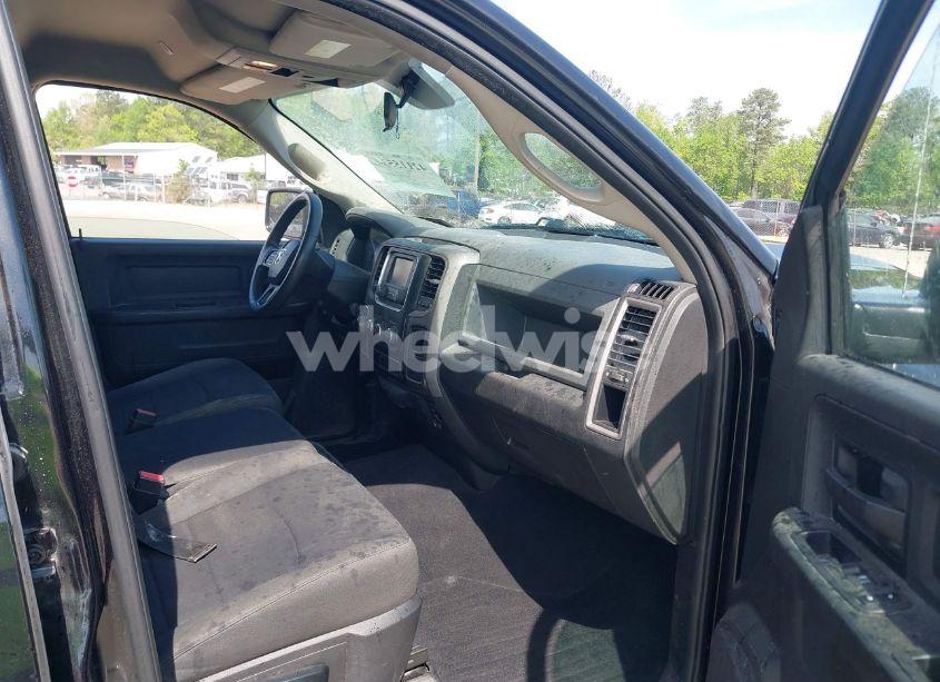 Photo 5 of 2019 Ram 1500 CLASSIC EXPRESS 4X4 5'7 BOX (VIN 1C6RR7KT7KS519977)