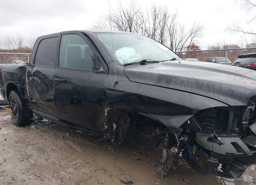 Photo 14 of 2015 Ram 1500 EXPRESS (VIN 1C6RR7KT8FS520819)