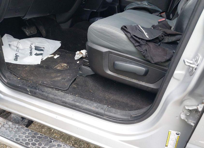 Photo 6 of 2015 Ram 1500 EXPRESS (VIN 1C6RR7KT8FS758136)