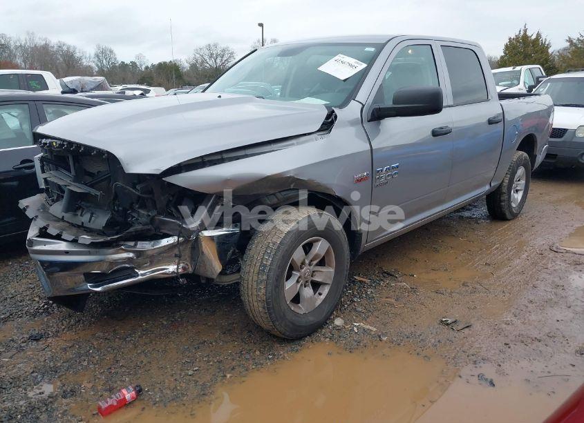 Photo 2 of 2019 Ram 1500 CLASSIC TRADESMAN 4X4 5'7 BOX (VIN 1C6RR7KT8KS742948)