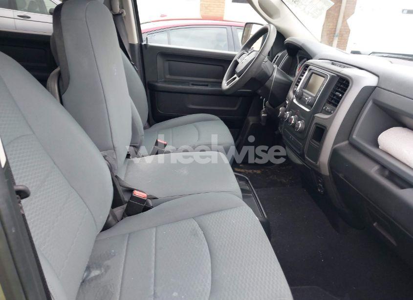 Photo 5 of 2019 Ram 1500 CLASSIC TRADESMAN 4X4 5'7 BOX (VIN 1C6RR7KT8KS742948)