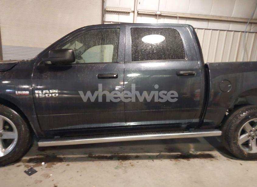 Photo 14 of 2016 Ram 1500 EXPRESS (VIN 1C6RR7KT9GS156623)