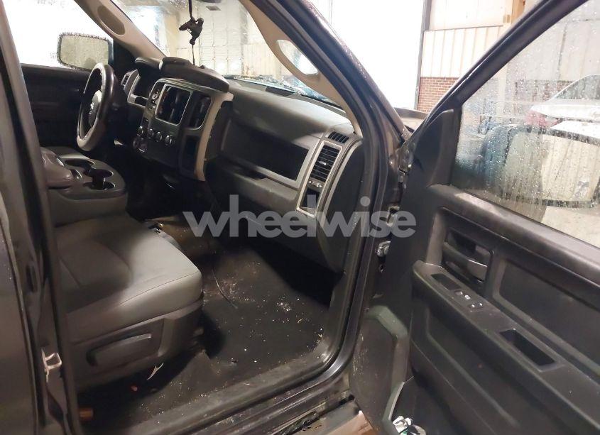 Photo 5 of 2016 Ram 1500 EXPRESS (VIN 1C6RR7KT9GS156623)