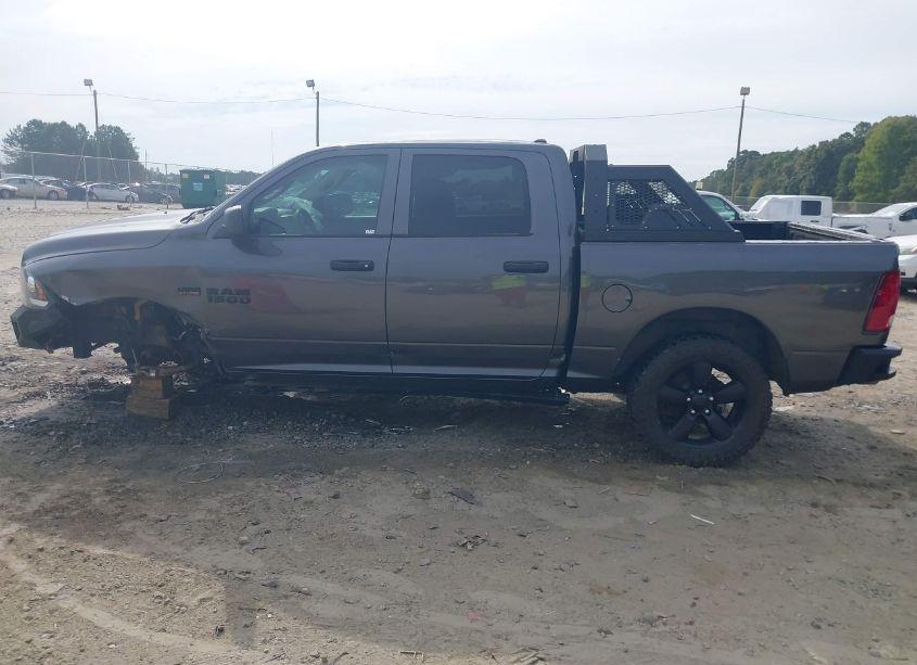 Photo 15 of 2017 Ram 1500 EXPRESS 4X4 5'7 BOX (VIN 1C6RR7KT9HS698922)