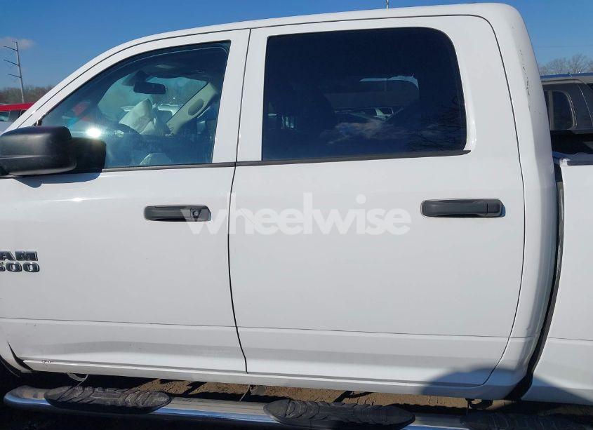 Photo 15 of 2018 Ram 1500 EXPRESS 4X4 5'7 BOX (VIN 1C6RR7KT9JS113486)